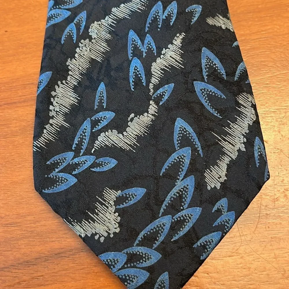 Giorgio Armani silk blue black tie